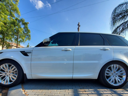 Range Rover Sport in Botswana