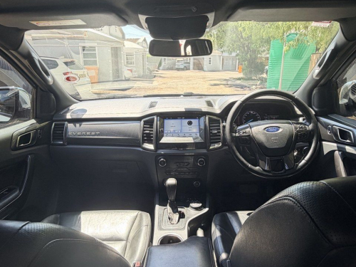 Ford Everest 3.2 Limited in Botswana