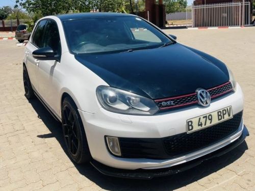 Volkswagen Golf GTI 6 in Botswana