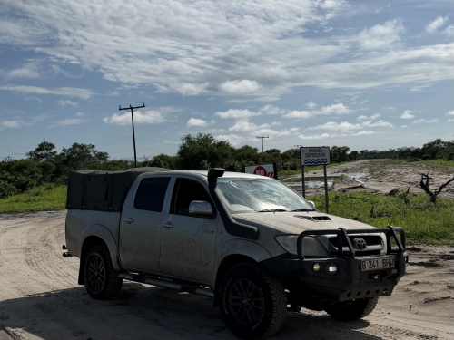 Toyota Hilux D4D 4x4 in Botswana