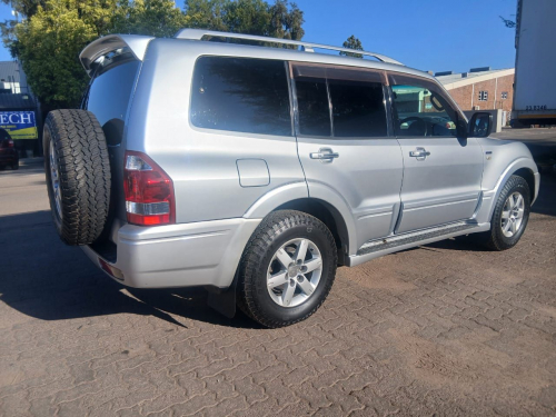 Mitsubishi Pajero 3.5 V6 GDi (Auto) in Botswana